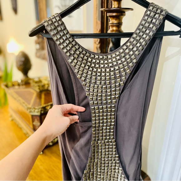 Beautiful Monoreno Sleeveless Top - Picture 3 of 6